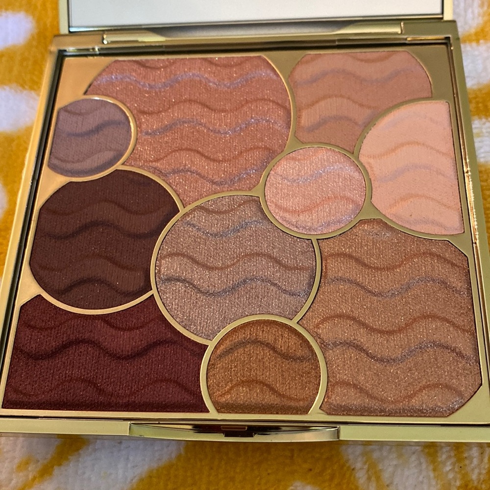 tarte Buried Treasure eyeshadow palette. NEW IN BOX